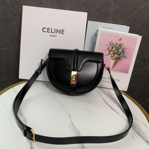 Lovely Lisa! Celine Small Besaz 16 (Celine) Replica Bag 188013BEY38NO