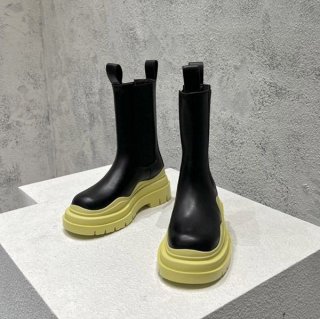 Perfect gift Bottega Veneta Tire Boots Fake Cream Box 44517