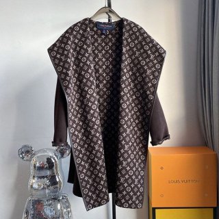 Express delivery Louis Vuitton double-breasted hooded coat vud30506