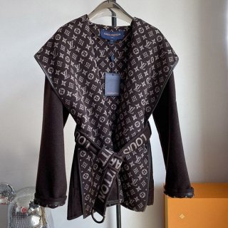 Very popular all over the world? Louis Vuitton double-breasted hooded coat replica vuk46464