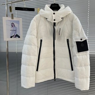 ★Japan!! Popular! Moncler down jacket copy mom05317