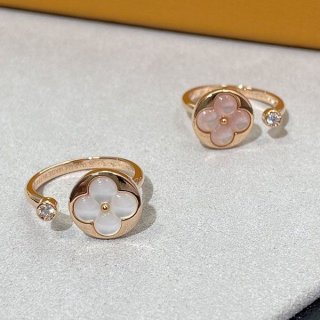 Popular all over the world? Louis Vuitton Replica Berg Star Blossom Mini Ring vuj81611