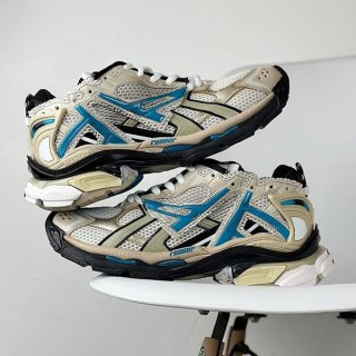 The latest and fashionable Balenciaga mesh and nylon runner sneakers, fake 677403W3RB39891