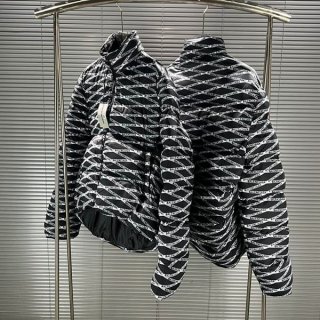 n-grade recommended Balenciaga copy logo down hoodie jacket bar48692