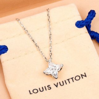 Louis Vuitton Replica Pendant Star Blossom vuh02417
