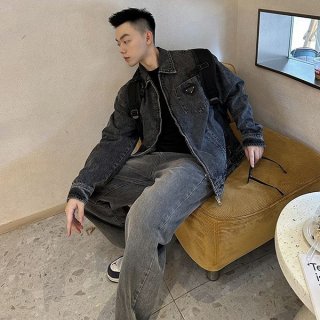 Attention ★ Limited rare Prada denim jacket with fake triangle logo puw62509