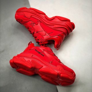 Extremely rare! Balenciaga Triple S fake sneakers bai86516