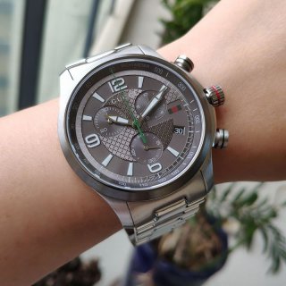 Love at first sight? [Rare ★ SALE] Gucci watch replica G-Timeless Chronograph YA126248