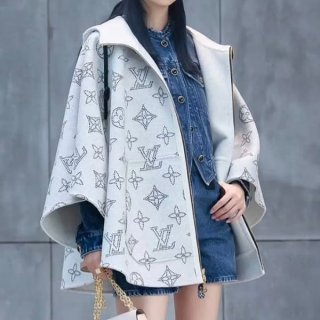 Louis Vuitton Zip-up Cape Coat Replica Sold Out vuu01960