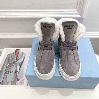 Classic and popular Prada fluffy short boots replica pul84228