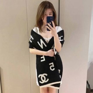 New sale item! Very popular Chanel logo cashmere scarf replica stole that matches knitwear shy41450