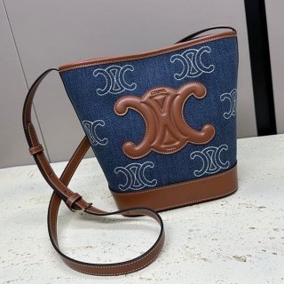 The Battle for the Celine Replica Triomphe Cuir Bucket Shoulder Bag Ceb91160