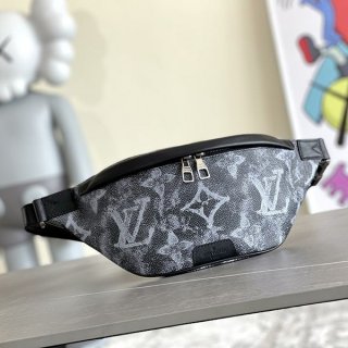 Attention ★ Louis Vuitton Pastel Fake Discovery Bum Bag vux31316