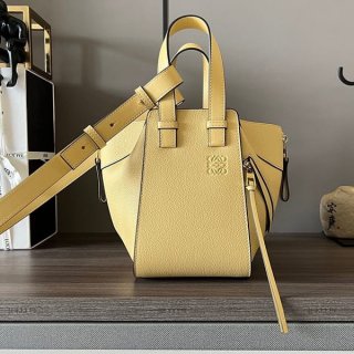 Very popular! Loewe Hammock copy drawstring shoulder bag los06444