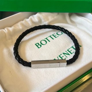 Very popular! Bottega Veneta Replica Braided Leather Bracelet 732416V507C3708