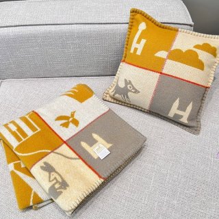 Hermes Cashmere Wool Cushion & Blanket Replica ers23673