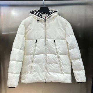 New and hard to find Moncler rainwear down replica moi71185