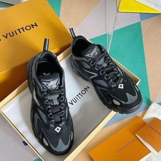 Sold out and popular ☆ Elegant Louis Vuitton sprint monogram sneakers replica vue93819