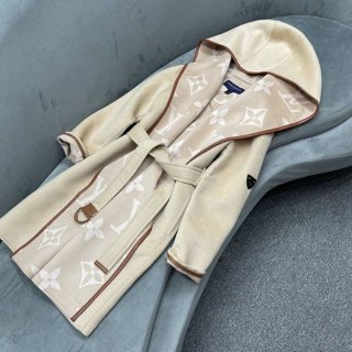 Cute Louis Vuitton Monogram Long Coat Replica vup92330