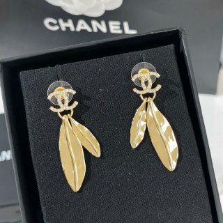 21-22AW Chanel Earrings Replica Gold Metal Heart shy88555