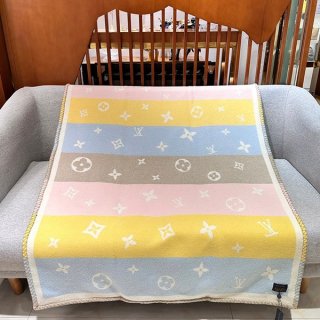 Louis Vuitton Pret Tisse Blanket Replica GI0852