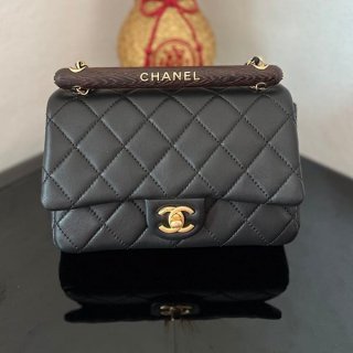 High-end brand Chanel replica small handle flap bag shf56150