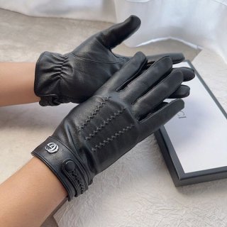 Gucci Leather Monogram Gloves guw40907