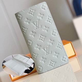 Battle for Louis Vuitton Portefeuille?Brazza Long Wallet Replica M82561
