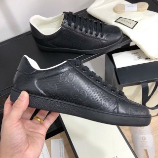 New for Autumn/Winter: Gucci GG embossed men's sneakers guc04875