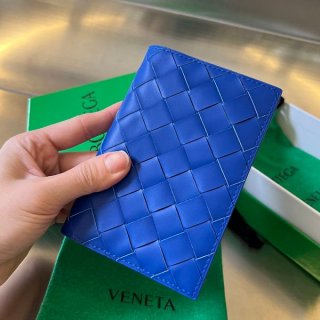 Easy to use Bottega Veneta passport case replica bos26058