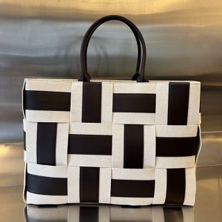 Bottega Veneta Large Arco Replica Tote Bag 755219V2OS19815