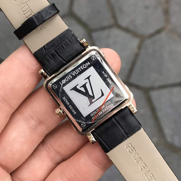 21AW New Louis Vuitton Watch Tambour Replica Street Diver 30mm vuh93409