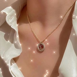 Hard to find! Louis Vuitton Necklace Replica vuz28277