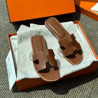 No. 1 in total sales! Replica Hermes Oran Sandals for Women, Gold, erl43131