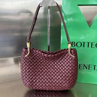 Tracking included Bottega Veneta small replica clicker shoulder bag bop13819