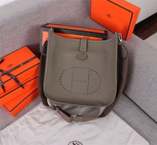 2021SS Hermes Evelyn III 29 Shoulder Bag Replica he26106