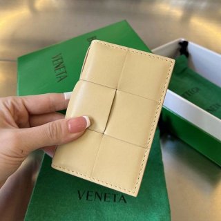 ★Japan!! Popular! Bottega Veneta Bi-fold Wallet Replica Maxi Intre bop15679