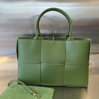 Bottega Veneta Medium Arco Tote Bag boc94198