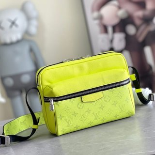 Extremely rare! Louis Vuitton Outdoor Messenger Yellow Replica M30943