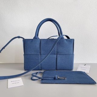 No.1 Popular Bottega Veneta Replica Intrecciato Mini Tote Bag boy64127