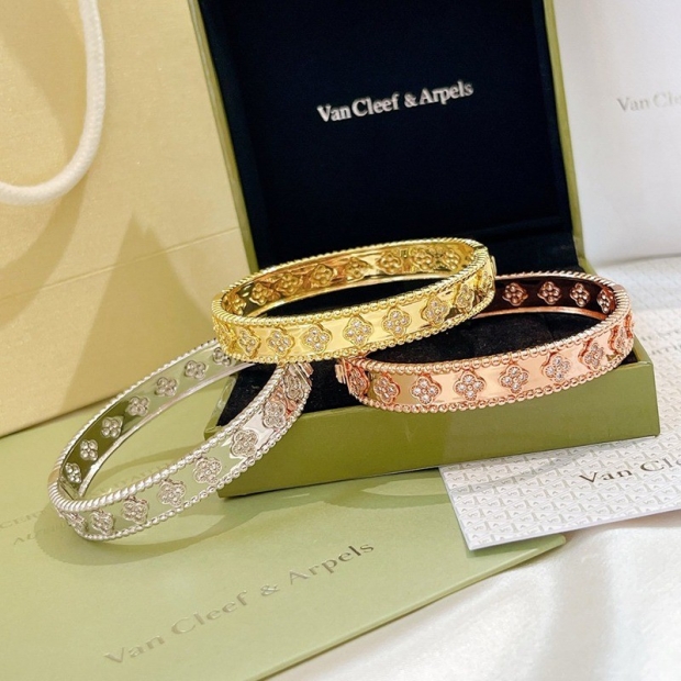 21-22AW Van Cleef Van Cleef