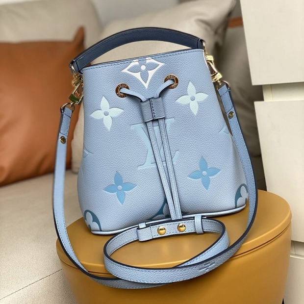 ★21SS New Louis Vuitton NeoNoe BB Fake Shoulder Bag★Monogram Blue M45709