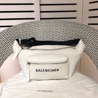 Competitive Balenciaga Everyday Logo Belt Bag Replica Leather baq09224