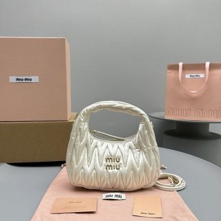 Miu Miu Replica Wonder Matelasse Recycled Nylon Shoulder Bag mys75215