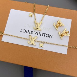 Very popular: Louis Vuitton Pink Replica Collier LV Iconic Necklace/Earrings/Bracelet M01215