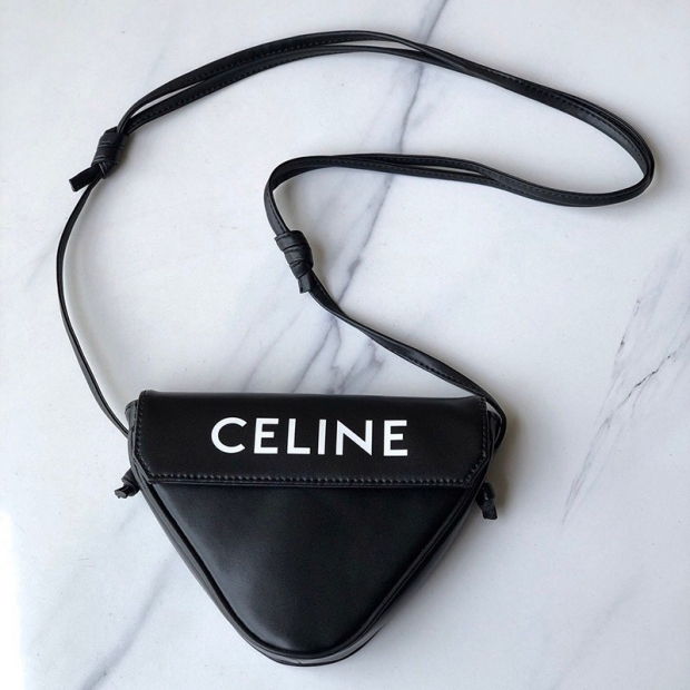 Very popular all over the world? Celine Shoulder Bag Replica Triangle Bag Logo Triomphe Cel67814