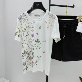 Popular all over the world? Dior Iconic T-shirt Replica dea12497