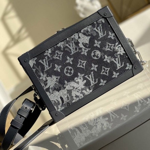 New Arrival★Louis Vuitton Soft Trunk Replica Chain Bag M57283