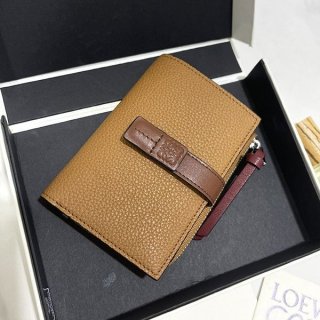 First come, first served? Loewe replica compact Trifold mini wallet loy67326