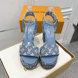 I definitely want it! Fake Louis Vuitton Fame Line Sandals Monogram vuc86044